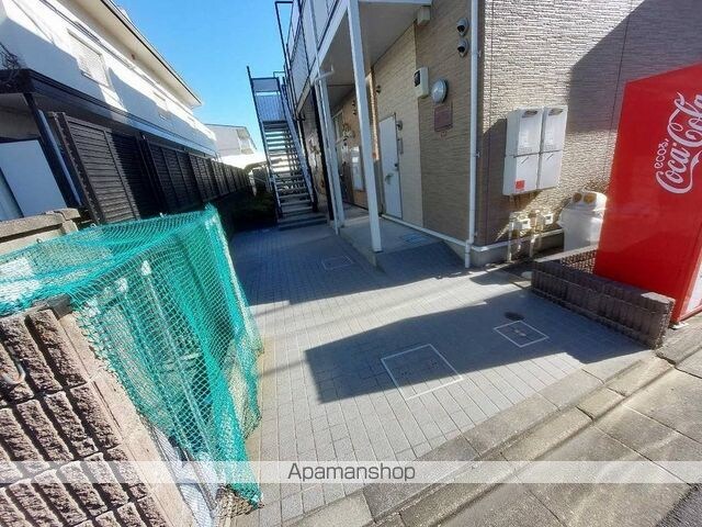 レオパレスけやき[1K/20.28m2]のエントランス