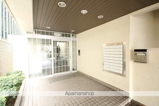スカイアーク稲荷町の玄関写真