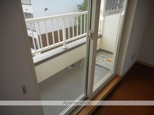 帯広市 3階建 築13年の内装写真