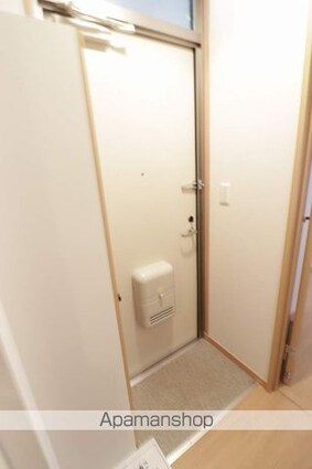 東京都立川市栄町４丁目[1K/26.76m2]の玄関