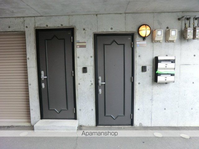 ピュアN41B棟の玄関写真