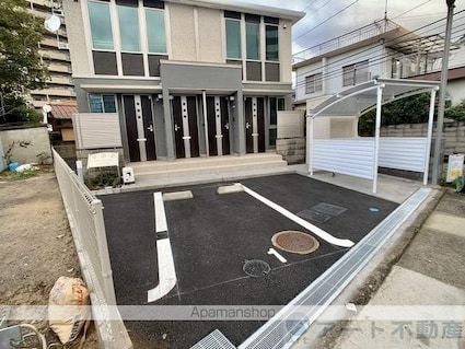 アメニティ・ハイツ[1LDK/38.8m2]の駐車場