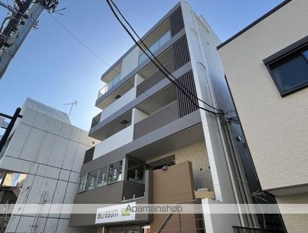 HNクボデラビルの玄関写真