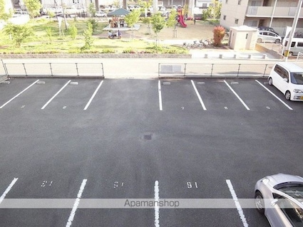 ポラリス[1DK/35.28m2]の駐車場