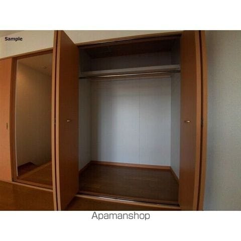 ブランシェSIMOSAZARAI A棟の内装写真
