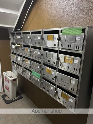 シティコスモ小仲台[1K/18.57m2]の共用部1