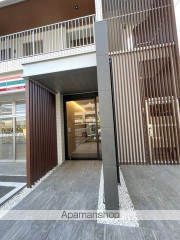 シェルト新都心の玄関写真