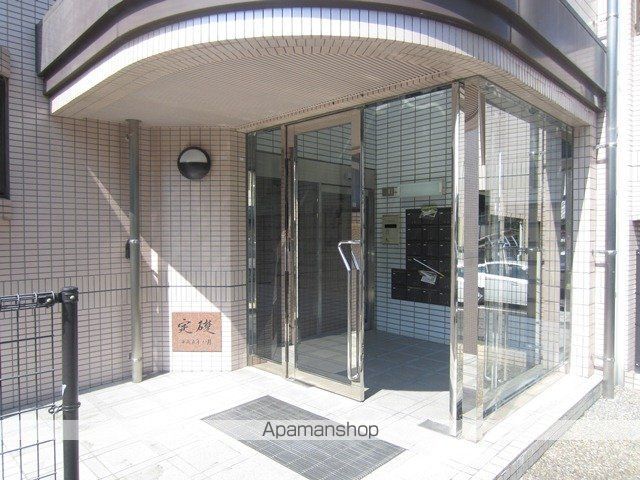 ルミエールオグシの玄関写真