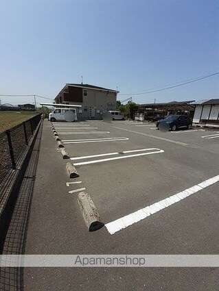 リバーサイド紫雲[2DK/44.75m2]の駐車場2