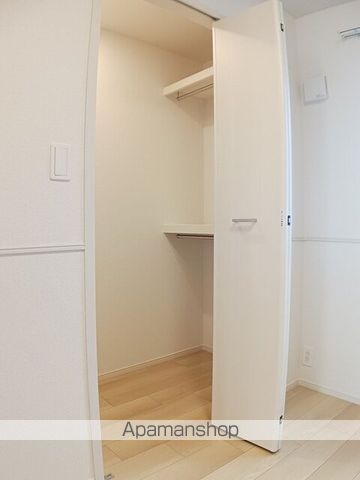 クレージュの内装写真
