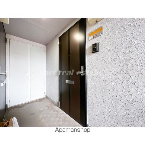 ドゥマンクレールの玄関写真