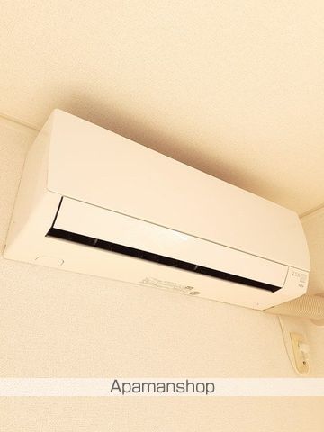 コートヤード IIIの内装写真