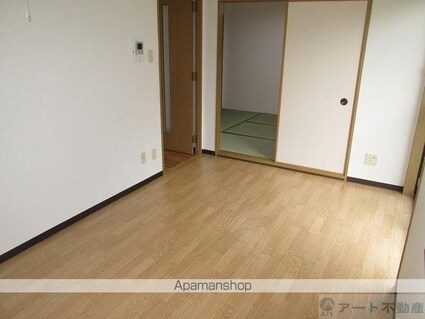 フォブール三好Ｃ棟[2LDK/52.99m2]のリビング・居間