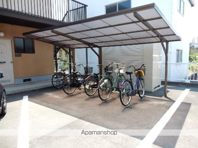 パークハイツ B棟の外観写真