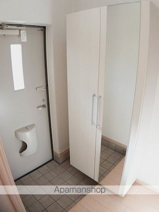 ステーショングレイス[1R/35.29m2]の玄関