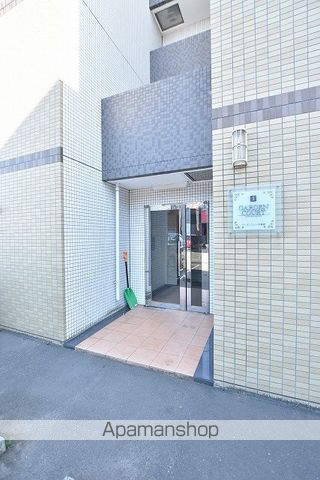 ガーデンコート壱番館の玄関写真