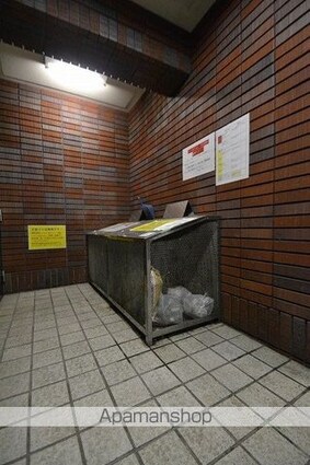 ヴィラ海岸通り[1R/16.62m2]の共用部1