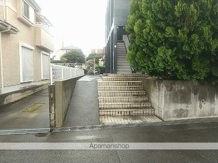 レオパレスヒルズ日野Ⅱ[1K/22.35m2]の共用部2