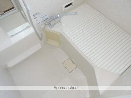 グランシャリオ優ＡＢ[2K/43.75m2]のバス