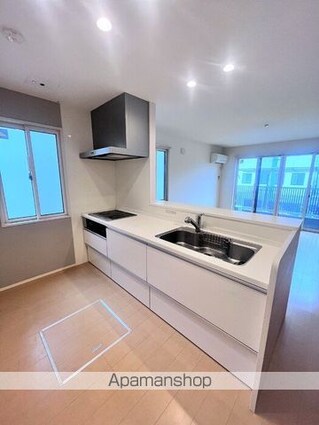 岡山県岡山市北区伊福町３丁目[3LDK/80.2m2]のキッチン