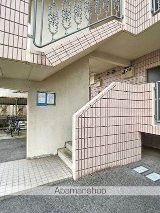 岡山県岡山市北区奥田本町[1LDK/48m2]のエントランス4