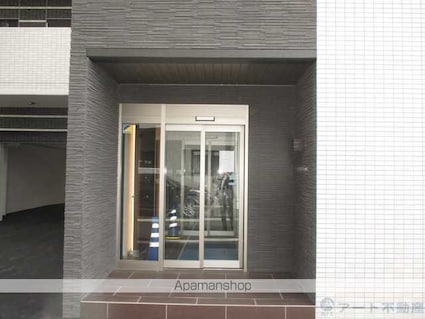 ＴＲＥＩＺＥ　ＲＥＵＮＩＯＮ[1R/35.77m2]のエントランス2