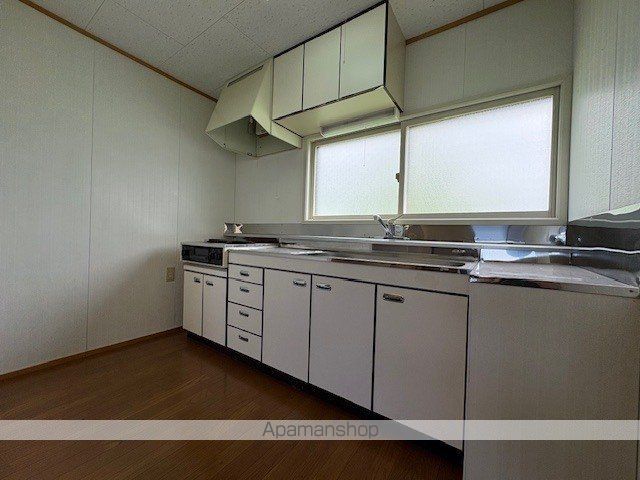 ＪＲ函館本線 滝川駅 バス乗車時間：15分 最寄りバス停で下車 徒歩3分 2階建 築60年の内装写真