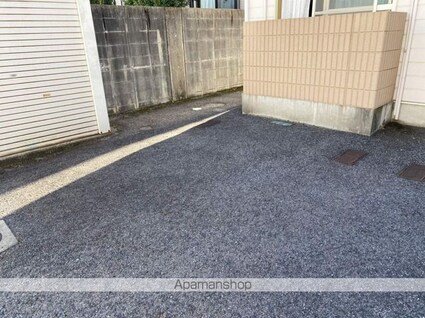 サクラハイツ[1K/18.6m2]の駐車場