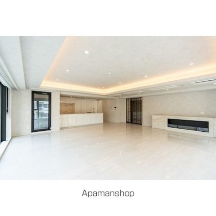 プレステージレジデンス白金台[2LDK/175.3m2]のリビング・居間