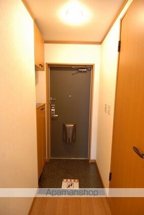 愛知県半田市岩滑中町１丁目[1K/29.9m2]の玄関