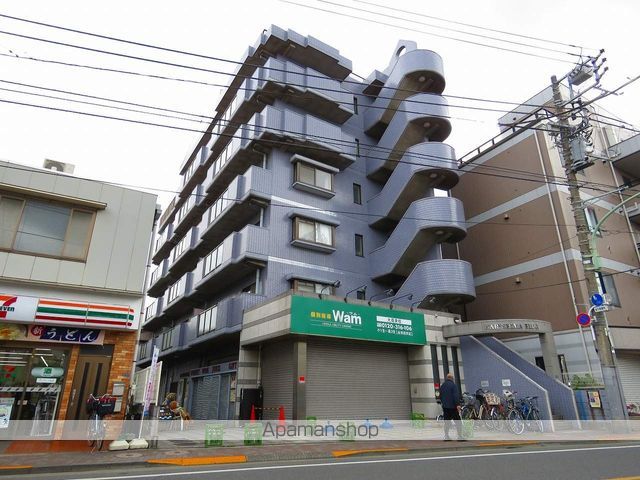 鳴島ビルの外観写真
