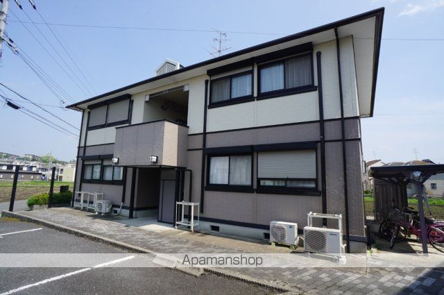 グレースプラザB棟の外観写真