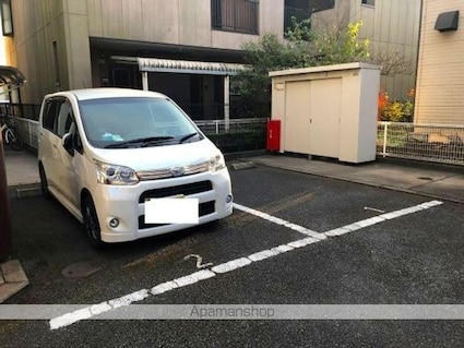 レオパレスＦＩＯＲＥ[1K/20.28m2]の駐車場