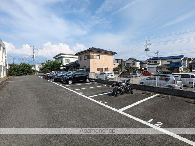 レオパレスフローラ[1K/23.18m2]の駐車場