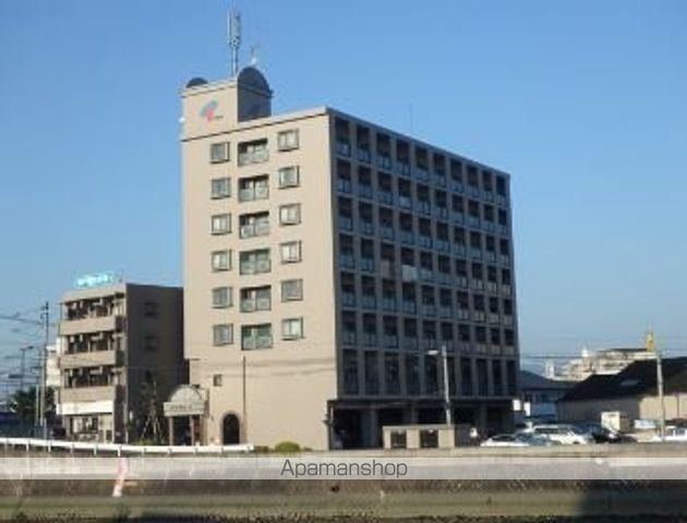 福岡市東区原田のマンションの外観1