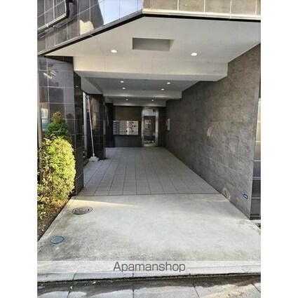 緑３丁目マンション[2LDK/49.54m2]のエントランス