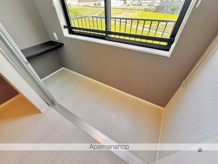 Ｗｏｏｄｓｔｏｃｋ　Ｎｅｓｔ[2LDK/53.55m2]のバルコニー