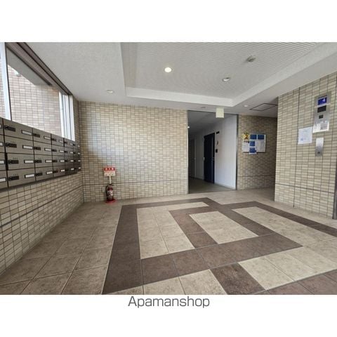 ルミエール・フジの玄関写真