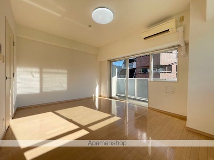 クレアール巣鴨[2K/41.92m2]のリビング・居間2