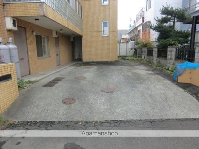 コーポかなやの玄関写真