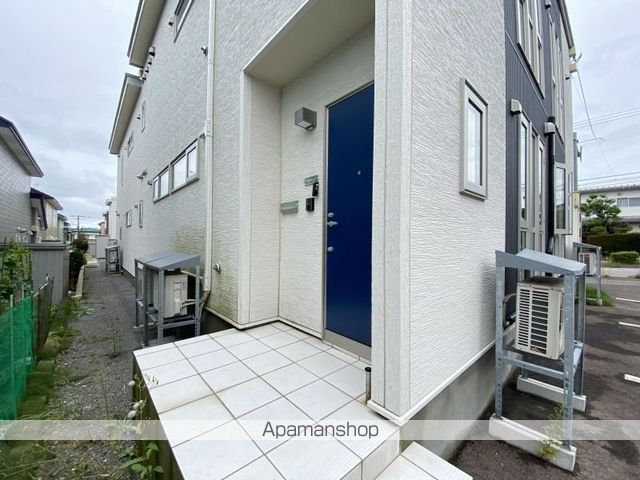 レグノ日吉の玄関写真