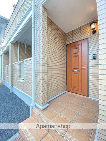ファミール IIの玄関写真