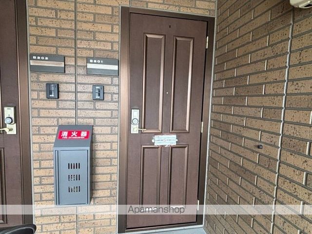 リビングタウン灯明寺 Bの玄関写真