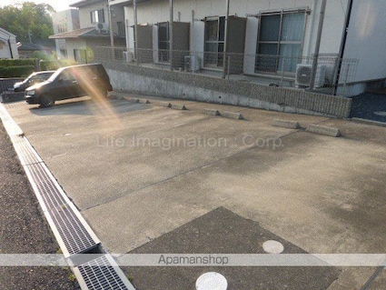 コーポアイテム[1K/24.63m2]の駐車場1