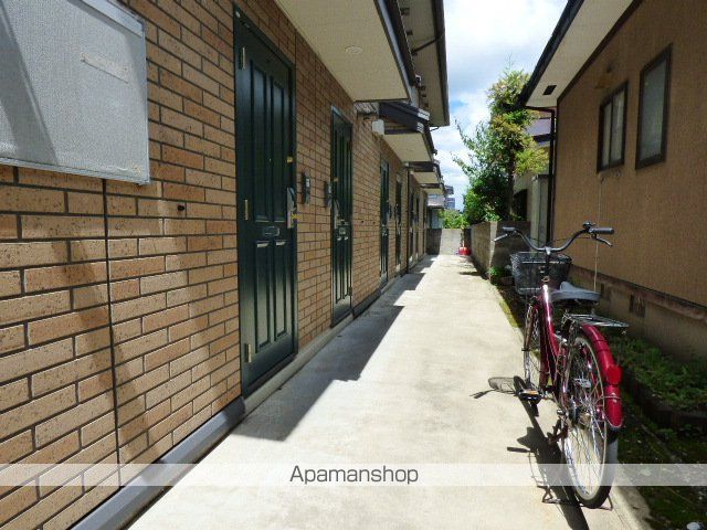 エクセル泉中央の玄関写真