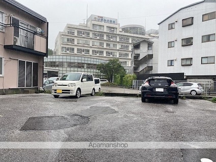 高橋コーポ　南棟[2DK/41.7m2]の駐車場