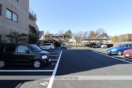 第２アーク山崎[2LDK/51.15m2]の駐車場3