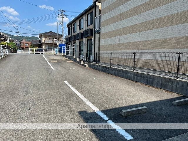 レオネクスト梅の里Ⅱ[1LDK/46.94m2]の駐車場2