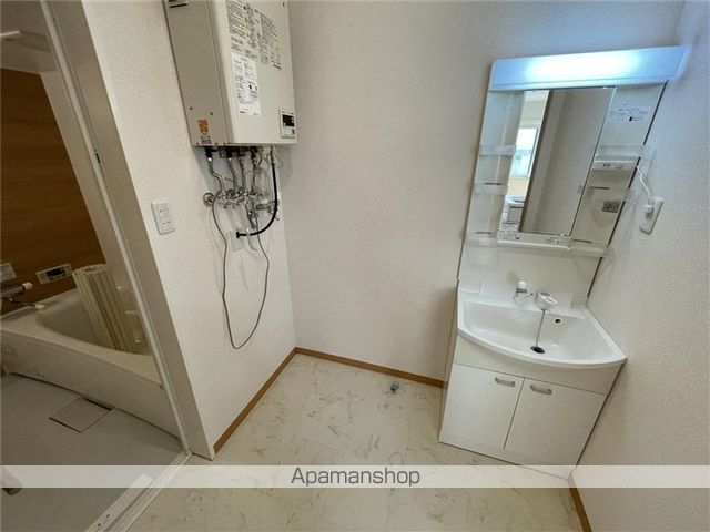 ハイツLUXURYの内装写真