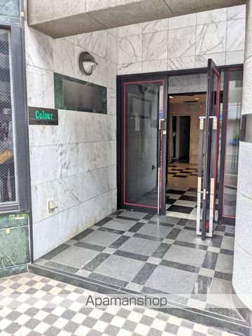 スリーデイズ新大阪の玄関写真